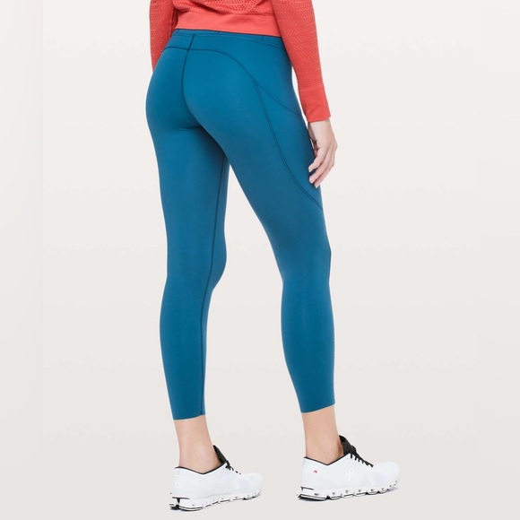 Lululemon Fast & Free 7/8 Tight II *Nulux 25"
Carbon Blue Size 6 - Picture 3 of 9